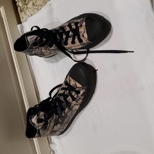 Converse All Star High Tops Black White Abstract Women Size 7